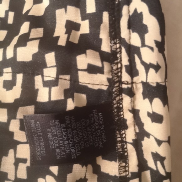 3 for 20 Guess corset - Picture 3 of 9